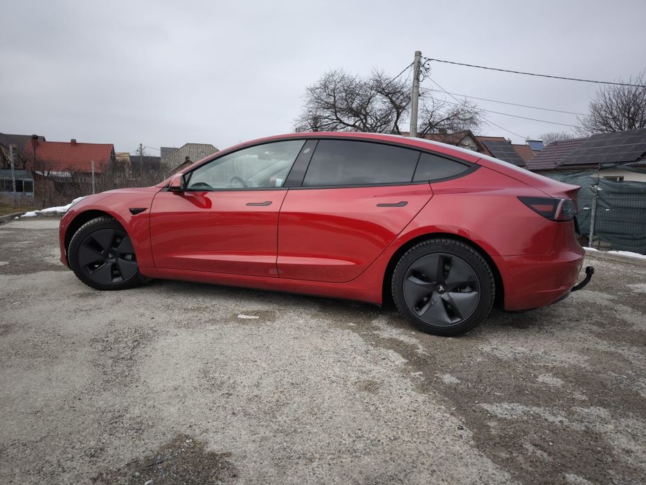 Tesla Model 3 Long Range Summon