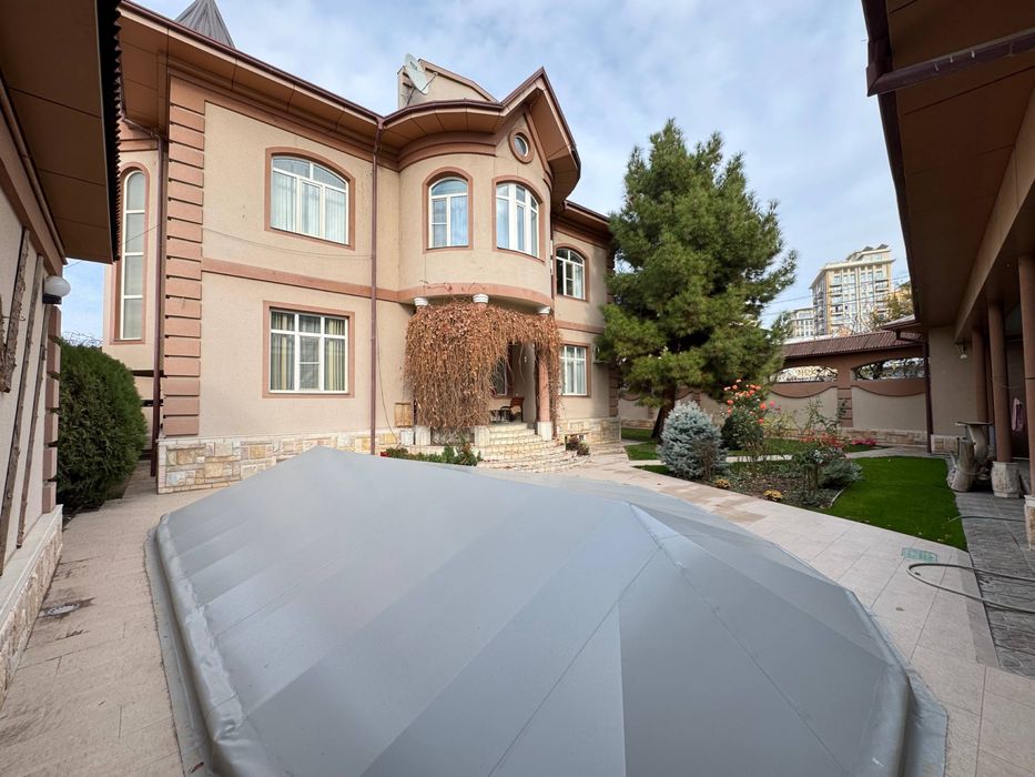 Сзади Мирабад Авеню сдаётся Дом на Аренду!