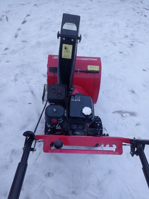 Снегоуборочная машина