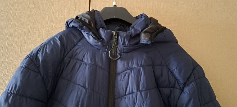 Куртка Фирма колинс colin's , размер л
Продам куртка колинс, фирма Col