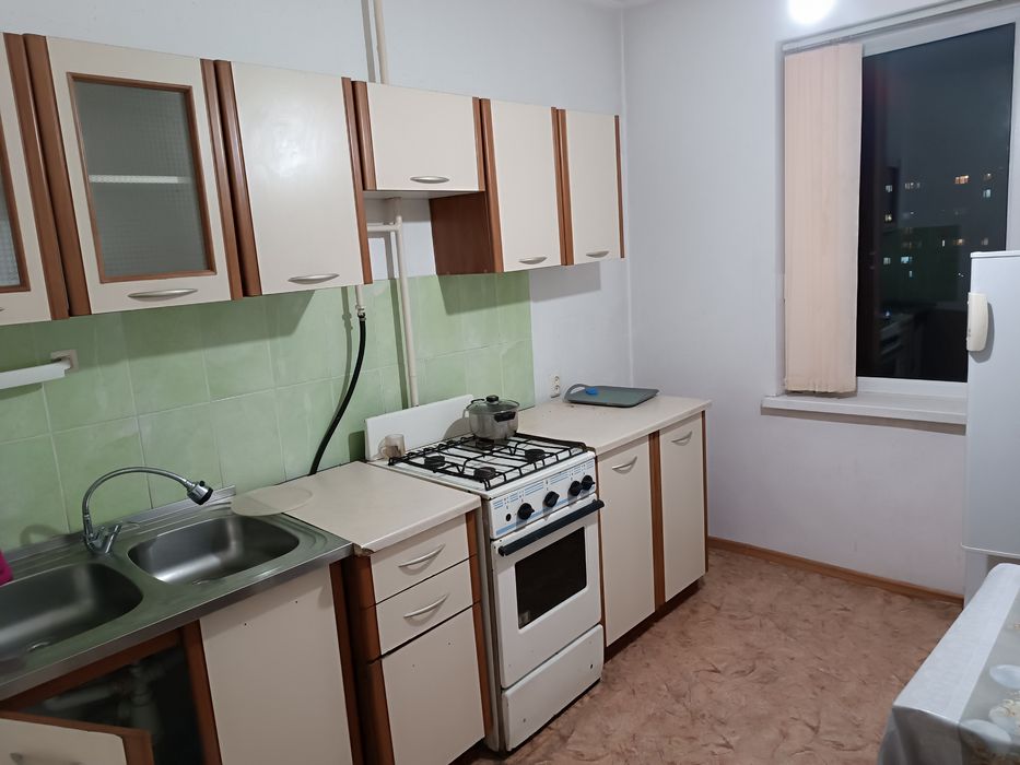 Срочно! продаю 2-х комнатную на Юго-Востоке 30 мкр ул. Рыскулова - Vista 6