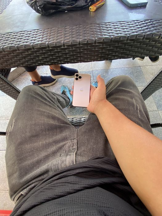 Iphone 11 pro срочно