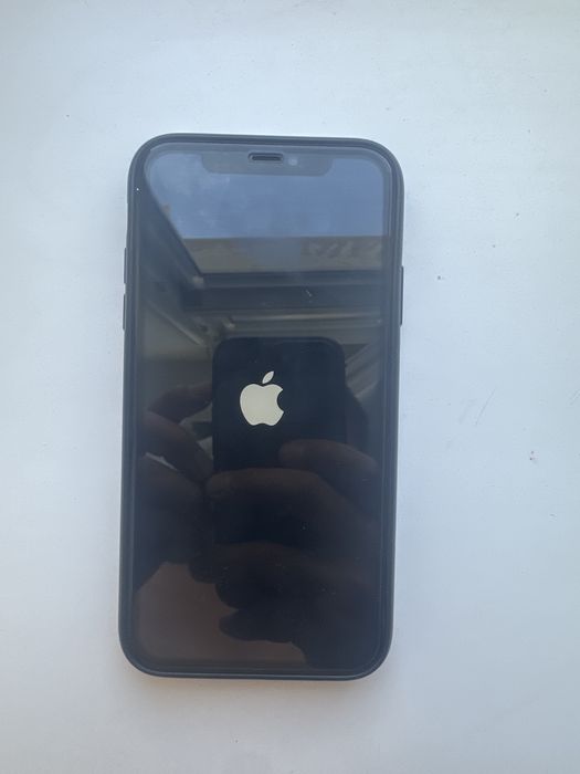 Айфон 11, 64GB. Состояние хорршее