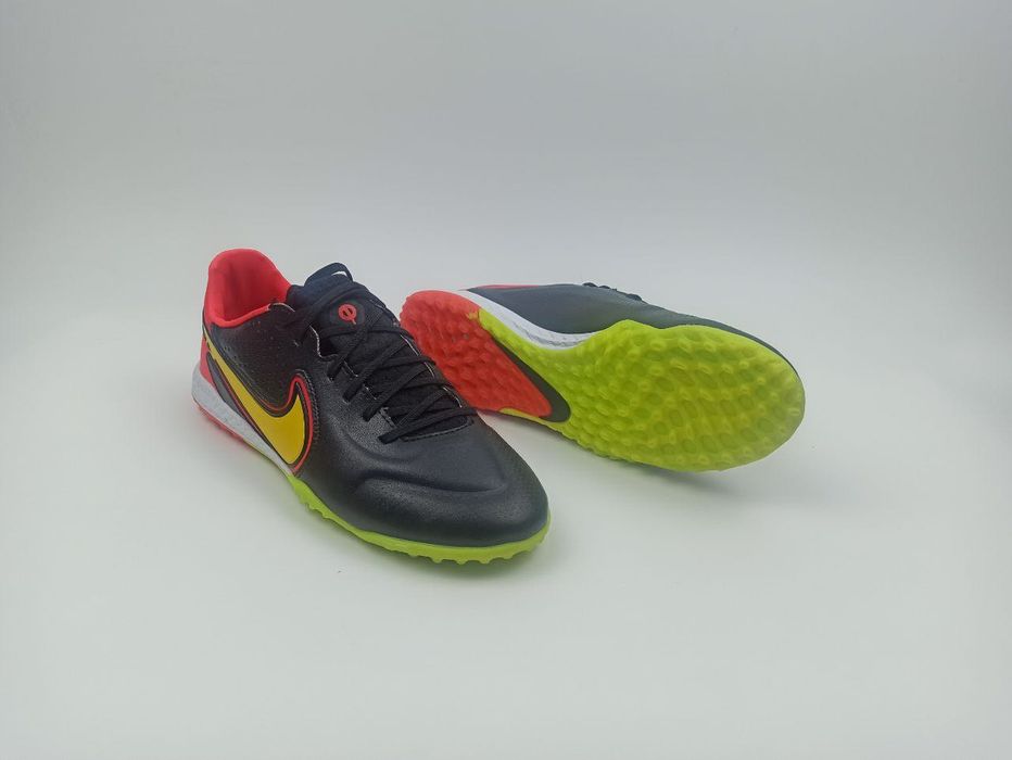 Сороконожки Nike. 41 размер. Новое