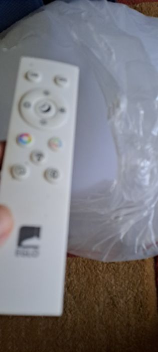 Lustra plafoniera LED diferite lumini