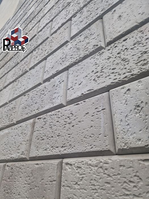 Capace , coame  si placi de gard , piatra decorativa model Travertin