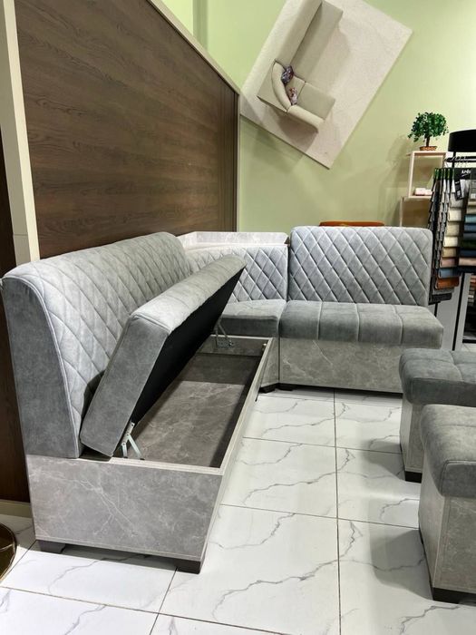 Кухонный уголок комплект.