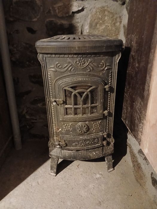 Vând soba nou cumpărat din Dedeman !