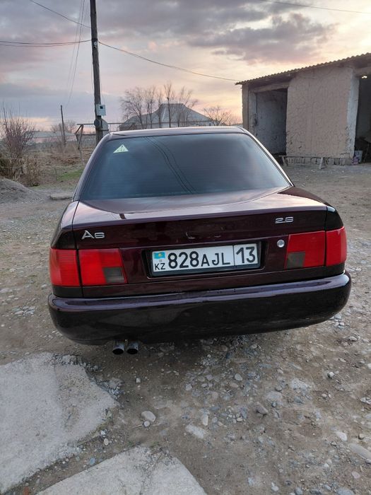 Ауди А6  Ауди А6