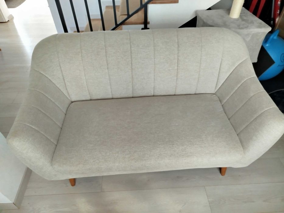 Canapele 2 și 3 persoane