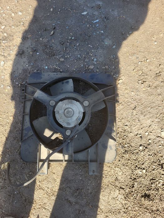 Продам вентилятор охлаждения на автомобиль