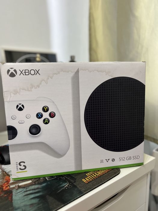 Xbox Series S cu maneta