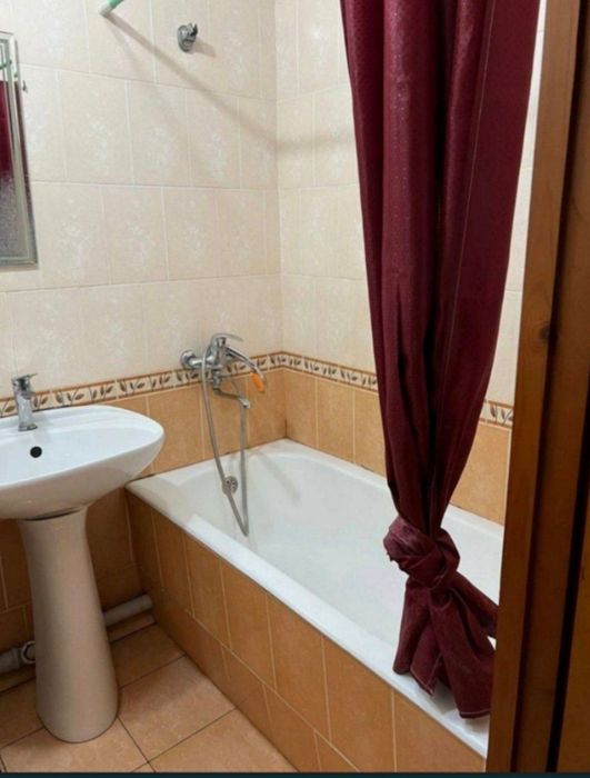 Bollarga 3 xonali kvartira BEZMAKLER ijaraga Srochno