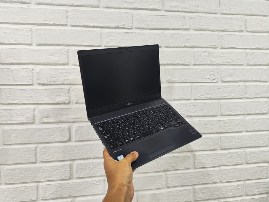 Fujitsu Lifebook U937 DDR4