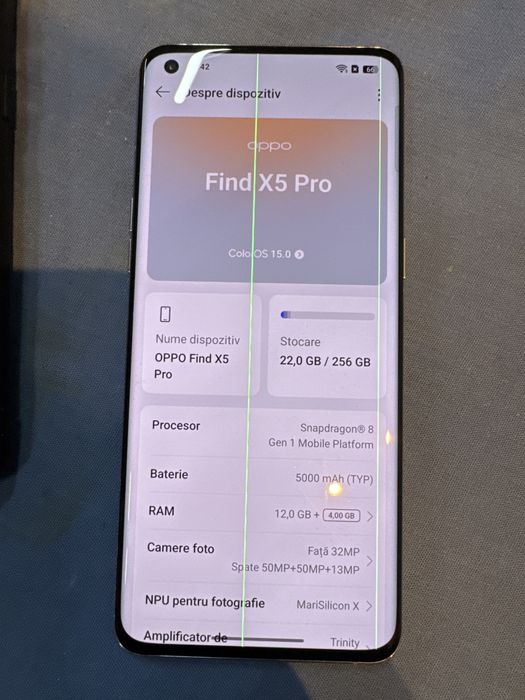 Telefon Oppo Find X5 Pro 5G cu dunga pe ecran