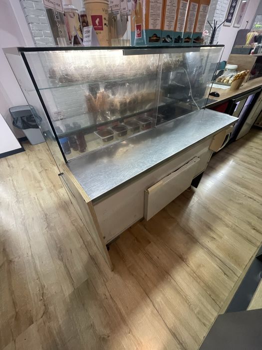 Хладилна витрина