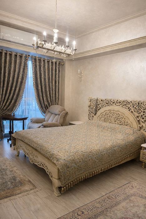 СРОЧНО! ПРОДАЁТСЯ 4/4/10 квартира в ЖК «Seoul Mun»Ориентир ТРЦ Next 
Я