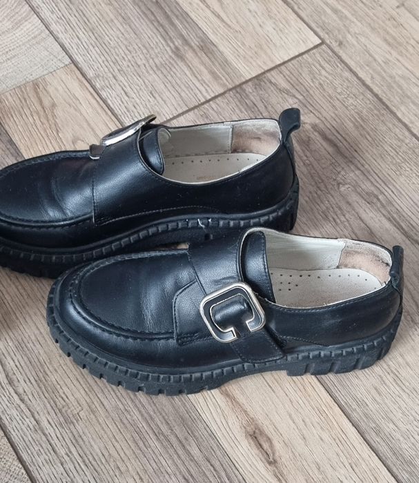 Продам туфли Тиффлани 33 размер