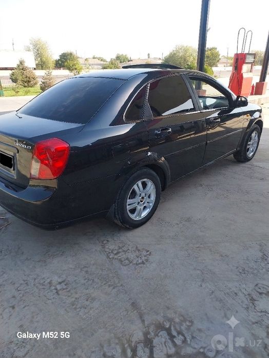Chevrolet Lacetti 1.6 avtomat sotiladi xolat a'lo