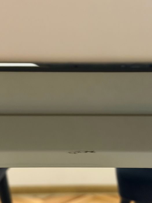 Трапезна маса със столове