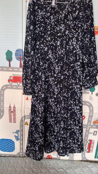 Элегантная чёрная платье