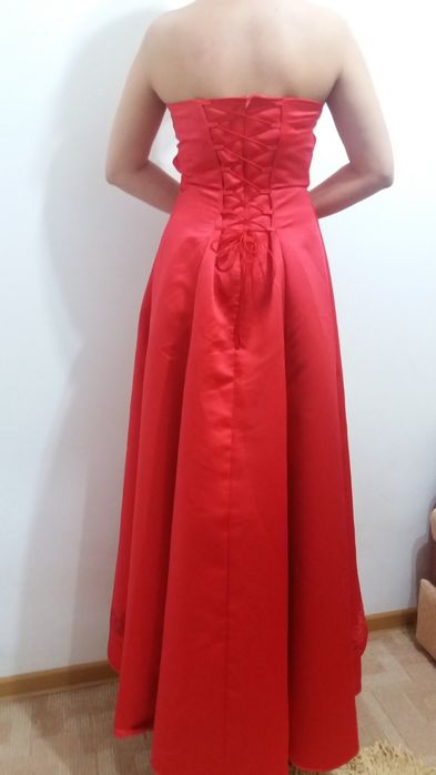 Платье (выпускное, вечернее)