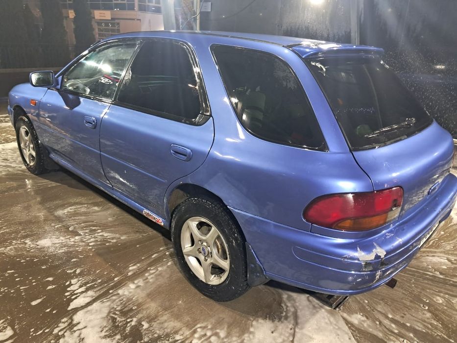 Subaru impreza gf