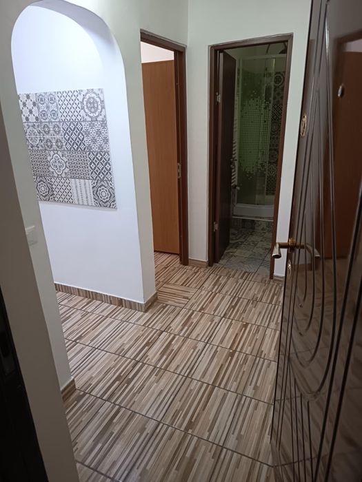 Proprietar vind garsoniera in zona centru