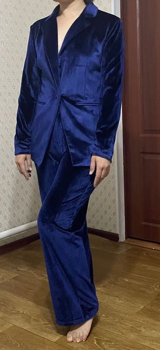 Женская вечерняя одежда