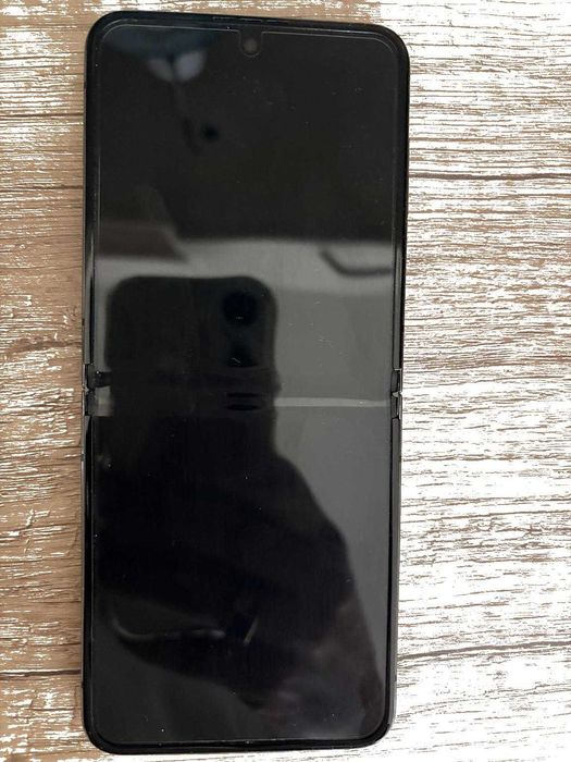 Samsung Galaxy Z Flip5 512GB – ТОП състояние, 512GB