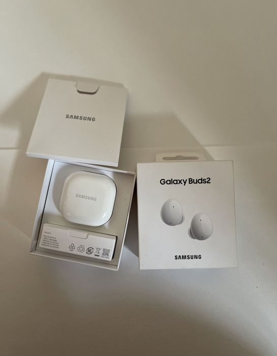 Samsung Galaxy buds 2