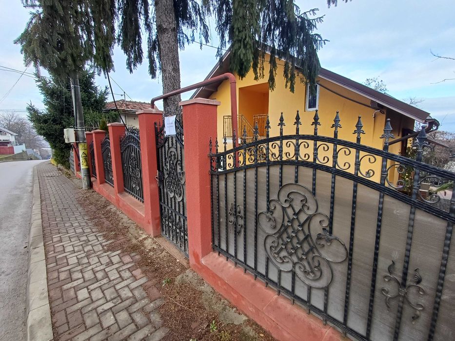 Casă de vânzare în Pașcani