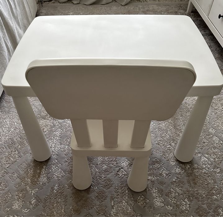 Стол и стул ИКЕА «Маммут»