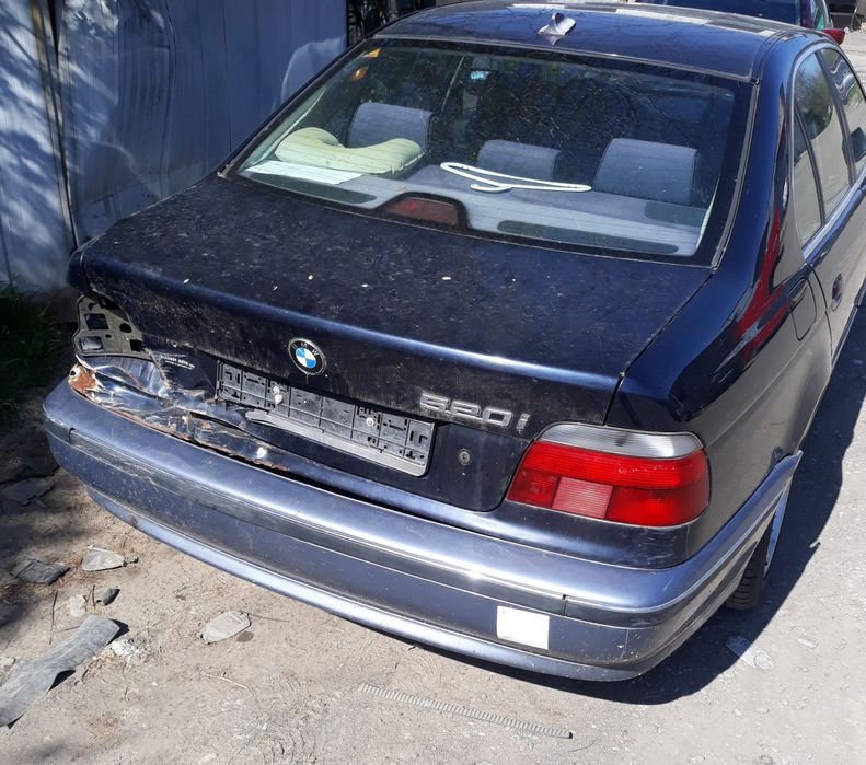 BMW 520i e39 m52b20tu на части