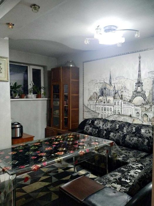 Продам дом возле парка