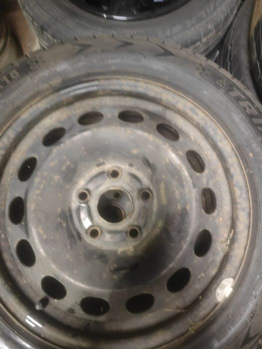 Джанти за VW със зимни гуми 16