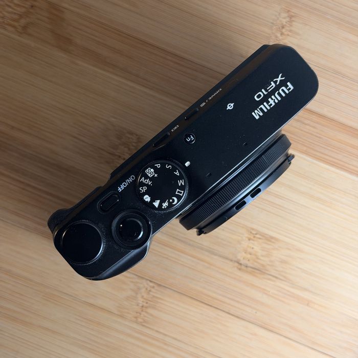 Fujifilm  XF10, 24.2 MP APS-C, дигитален фотоапарат