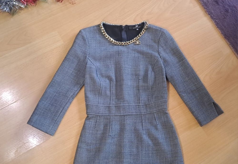 Elisabetta Franchi рокля с вълна