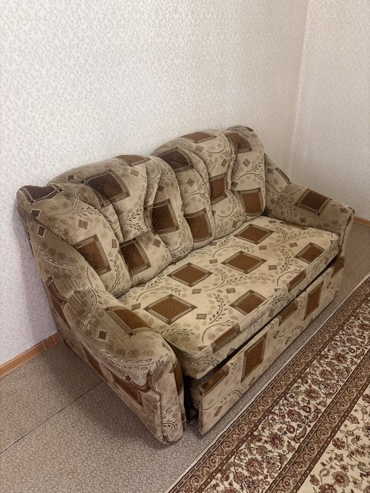 Диван бесплатно !