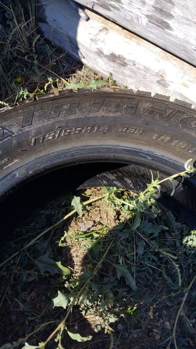 Срочно продам шины в отличном состоянии зимние