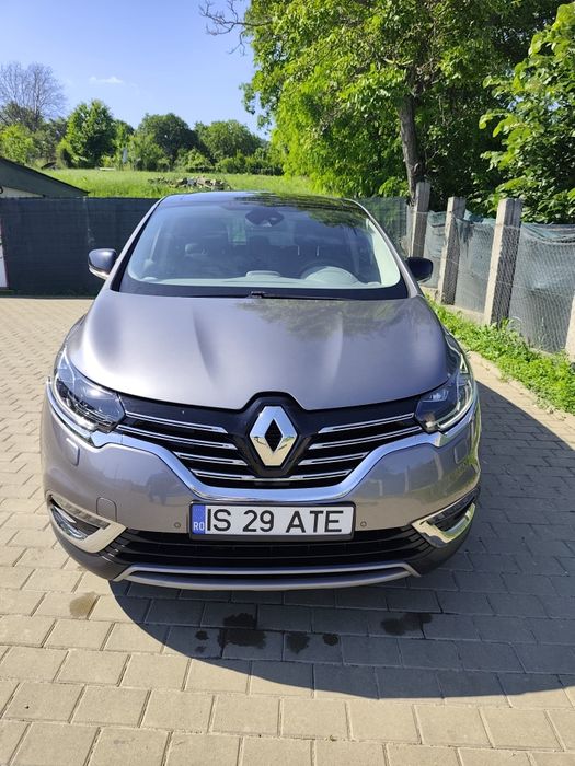 Renault Espace V (2016) 1.6 dCi 160 este un crossover spațios ce ascunde un motor de 1,6 litri cu două turbine (Twin-Turbo), dezvoltând 160 CP