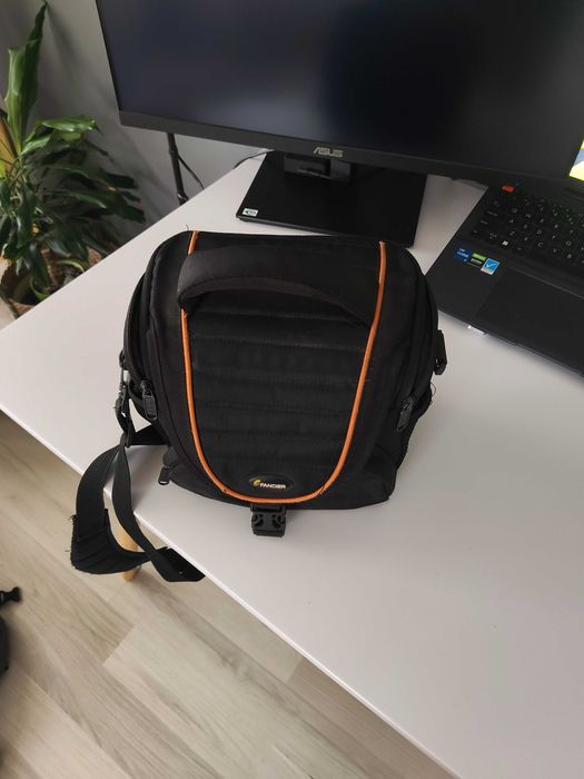 Nikon D3200 Kit Complet – 2 Obiective (18-55 + 70-300) 11.000 cadre