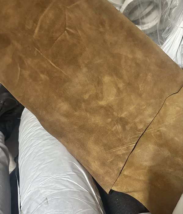Vand velur gros maro si gri 60 lei mp