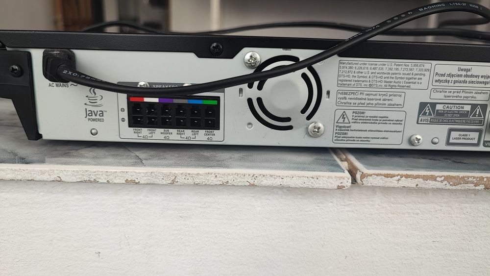 Philips DVD player 3D 5.1.   1000W