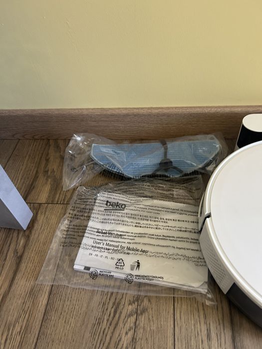 VRR 60314 VW: Aspirator robot 2in1