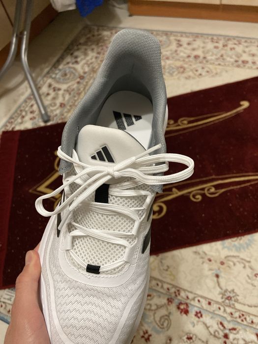 Adidas кроссовки летние