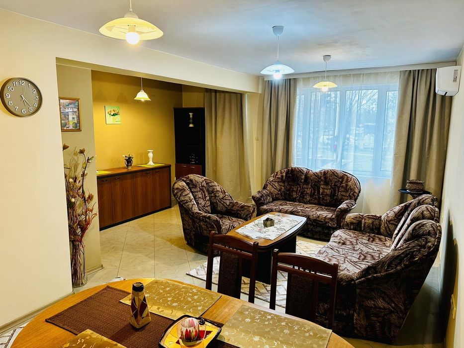 Дава се под наем Двустаен апартамент в Пловдив, Христо Смирненски - 68 кв.м за 400 € - Снимка #2