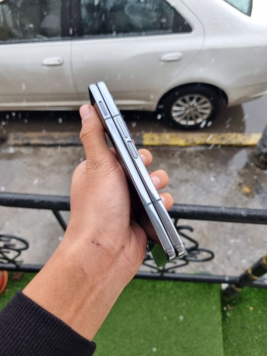 Samsung galaxy z fold 4 5G 12/256gb holati 9/10