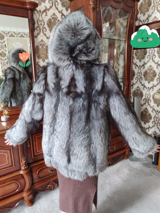 Продам шубу из чернобурки.
