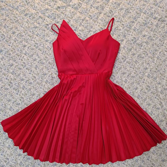 Rochie scurtă de ocazie deosebită